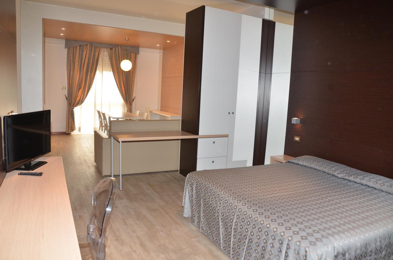 Grand Eurhotel Montesilvano Marina Dış mekan fotoğraf