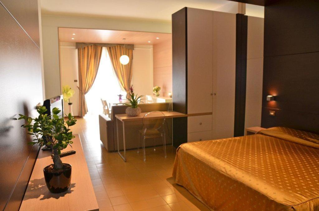 Grand Eurhotel Montesilvano Marina Dış mekan fotoğraf