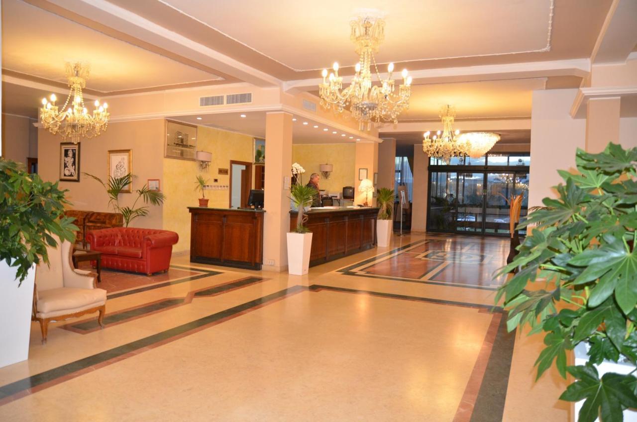 Grand Eurhotel Montesilvano Marina Dış mekan fotoğraf